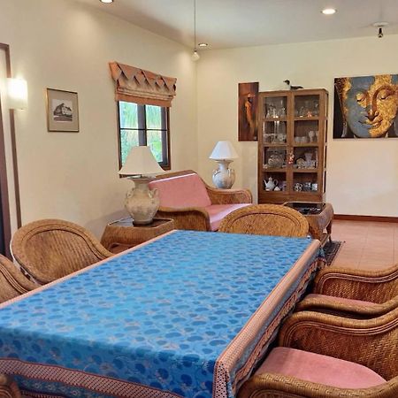 Villa Pimlada Nai Harn Extérieur photo